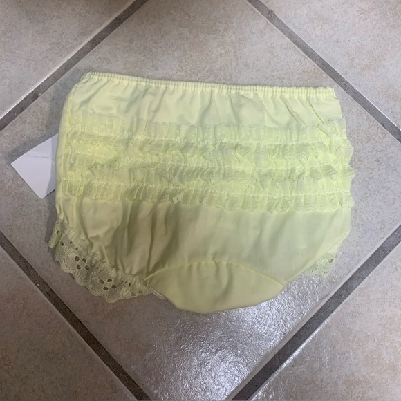 Eyelet Ruffled Diaper Cover Panty Easter Pageant Bloomers Pr of your choice NWT - Picture 2 of 5